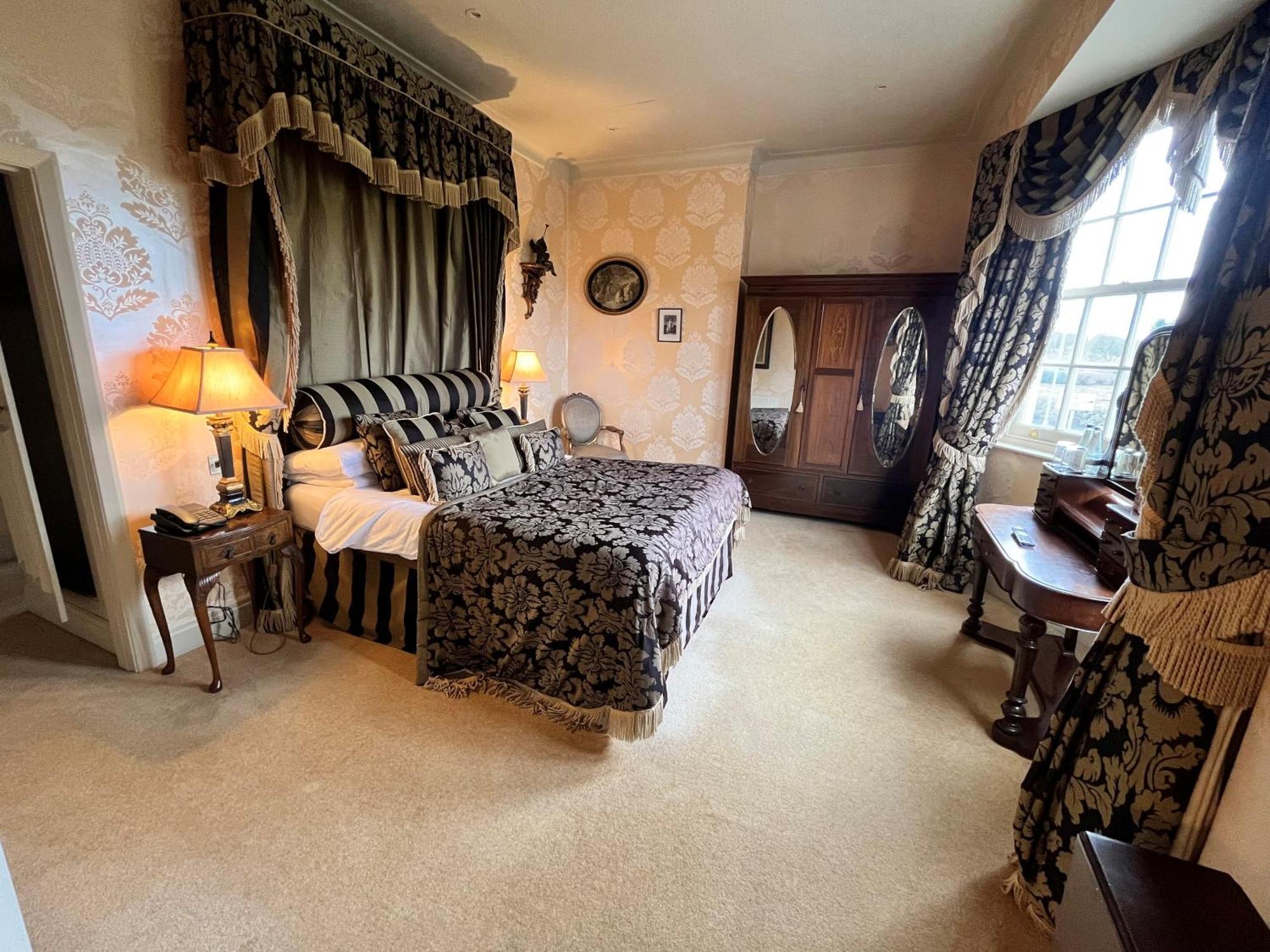 Ye Olde Bell Hotel&Spa Retford Buitenkant foto
